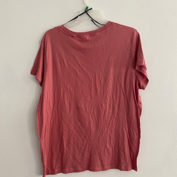 Basic Tee - Picture 2 of 2